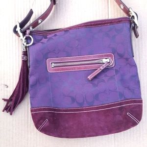 Like New Coach Signature Stripe Purple/ Violet Canvas crossbody bag w Hangtag